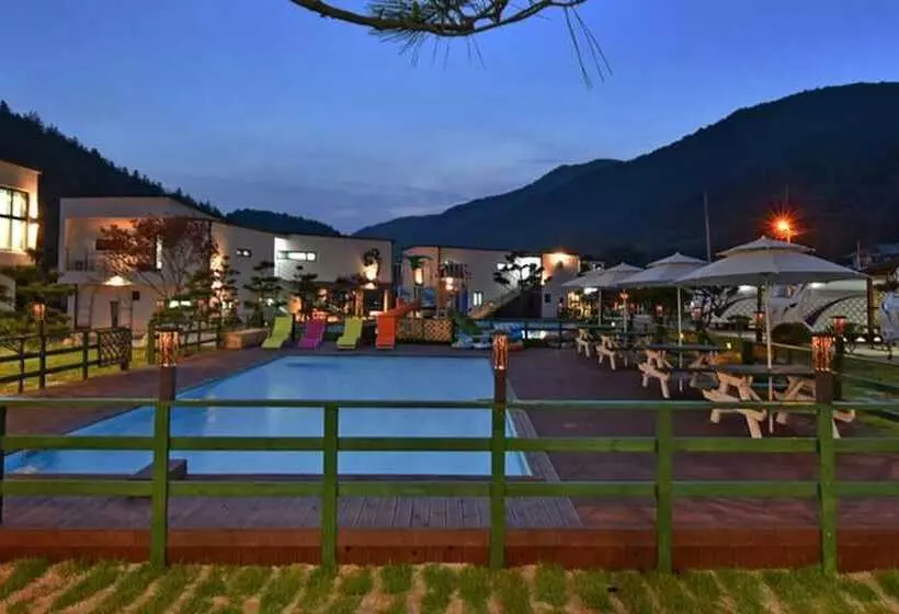 ペンション Muju The Haru Pool Villa