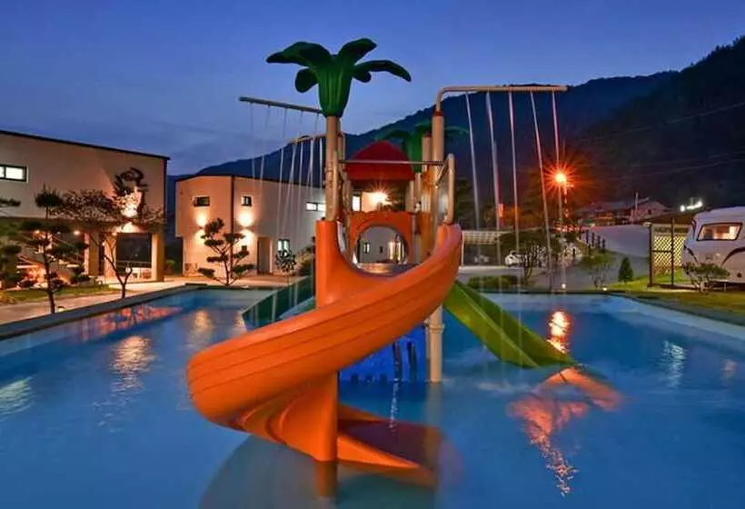 ペンション Muju The Haru Pool Villa