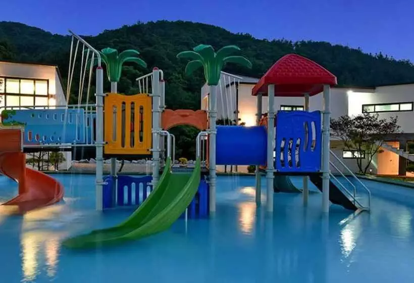 ペンション Muju The Haru Pool Villa