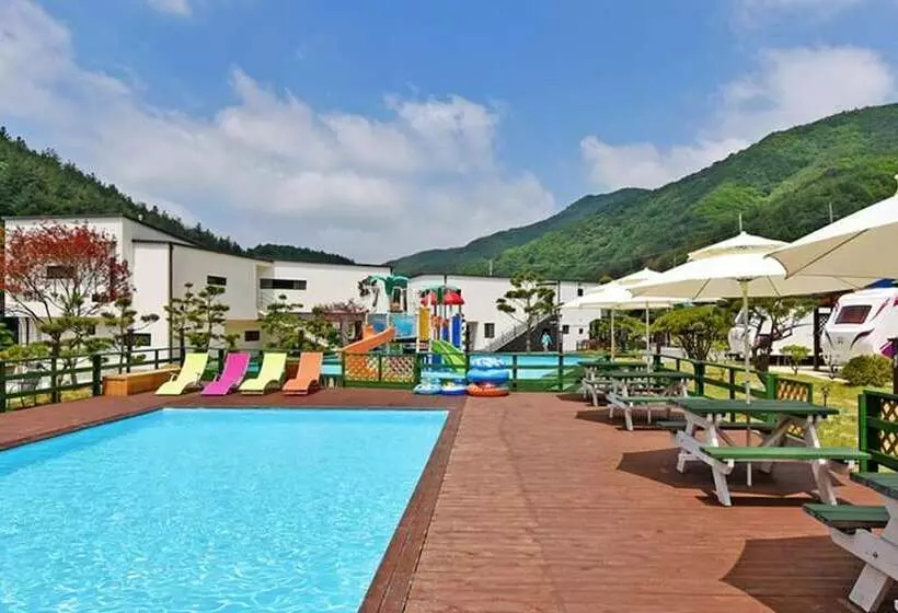 ペンション Muju The Haru Pool Villa