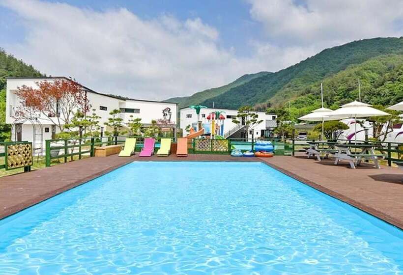 Pension Muju The Haru Pool Villa