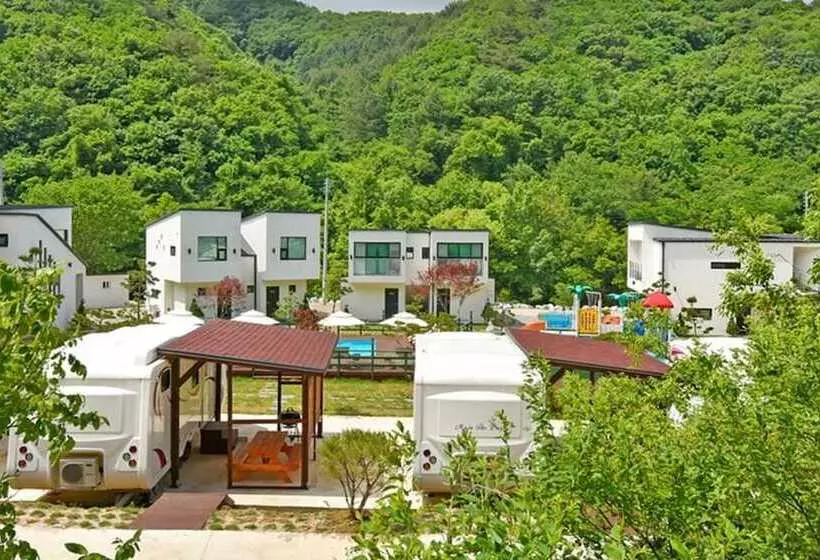 ペンション Muju The Haru Pool Villa
