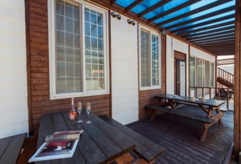 Pohang Badasarang Pension