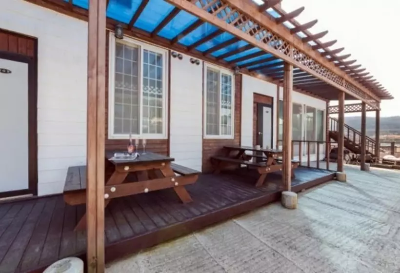 Pohang Badasarang Pension