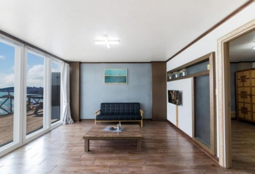 Pohang Badasarang Pension