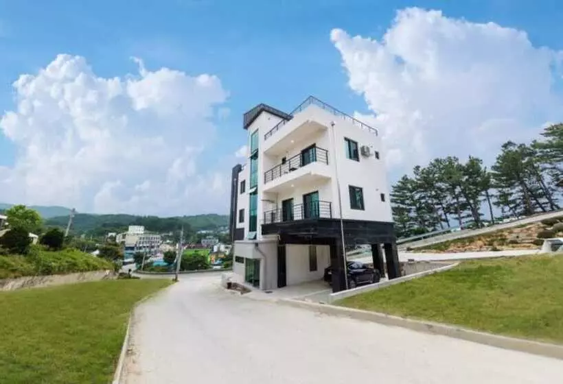 Samcheok Gio Pension