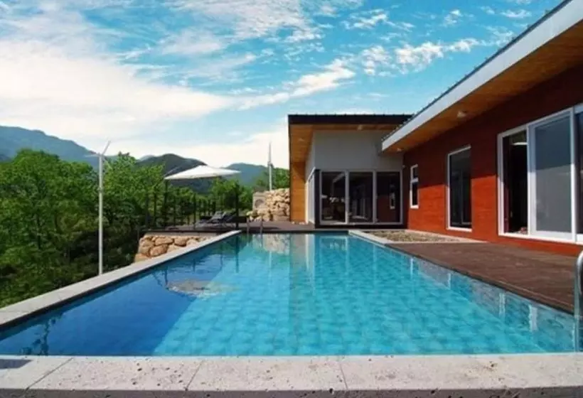 Sancheong Jirisanui Haru Pension