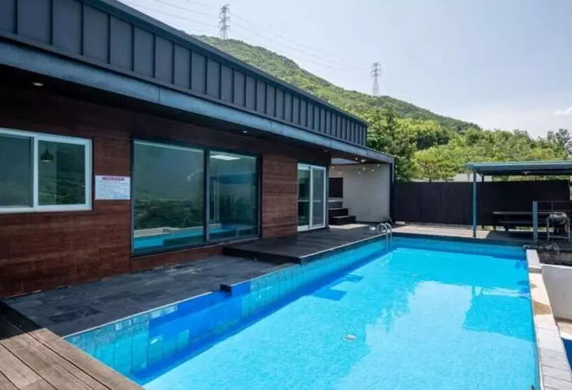 Sancheong Jirisanui Haru Pension