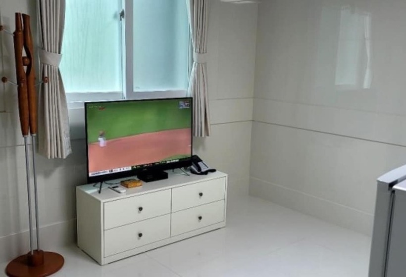 Sangju Munjangdae Pension Motel