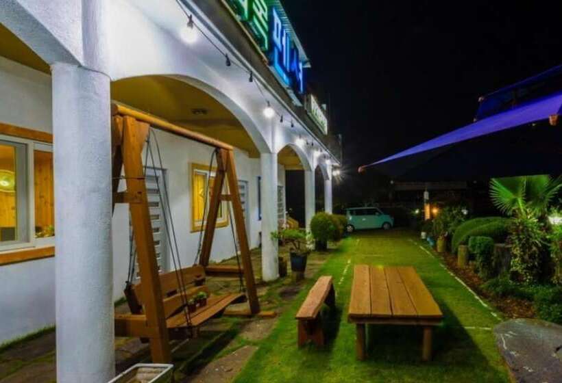 Seogwipo Hwamok Pension