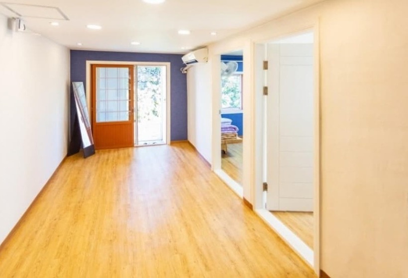 Seogwipo Hwamok Pension