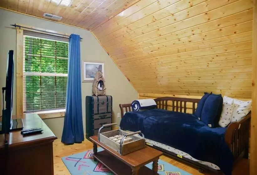 Tree Top Lodge   Gorgeous Lake Cabin With Hot Tub & Magnificent Views Of Forests And Mountains! 3 Be