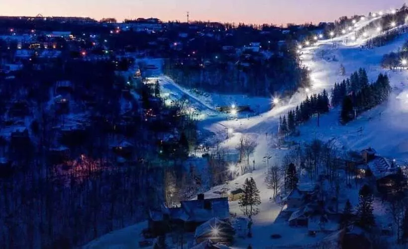 Tree Top Lodge   Gorgeous Lake Cabin With Hot Tub & Magnificent Views Of Forests And Mountains! 3 Be