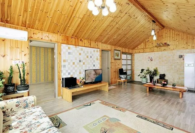 Yanggu Kwakgol Pension