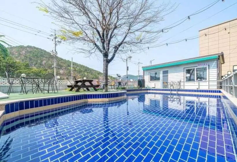 Yeosu Bebeolleh Pension