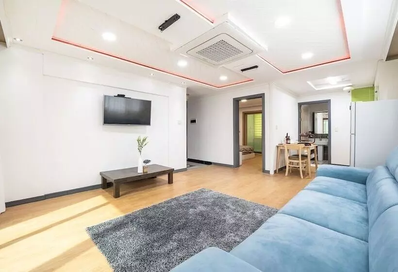 Yeosu Bebeolleh Pension