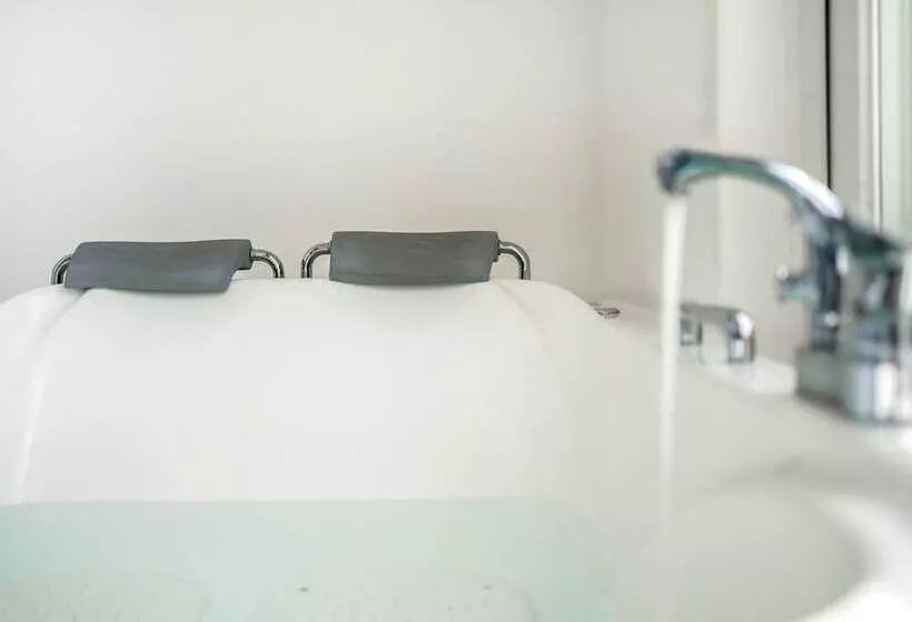 Yeosu Bebeolleh Pension