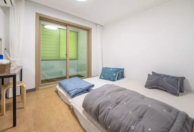 Yeosu Bebeolleh Pension