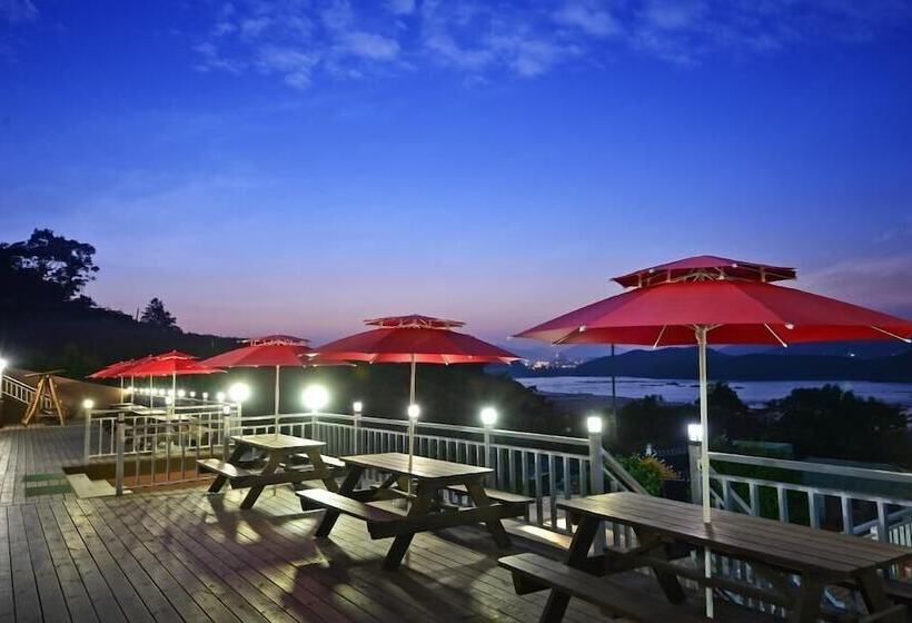 Yeosu Sea And Starnight Pension