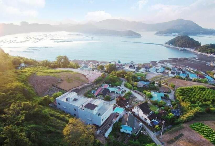 Yeosu Sea And Starnight Pension