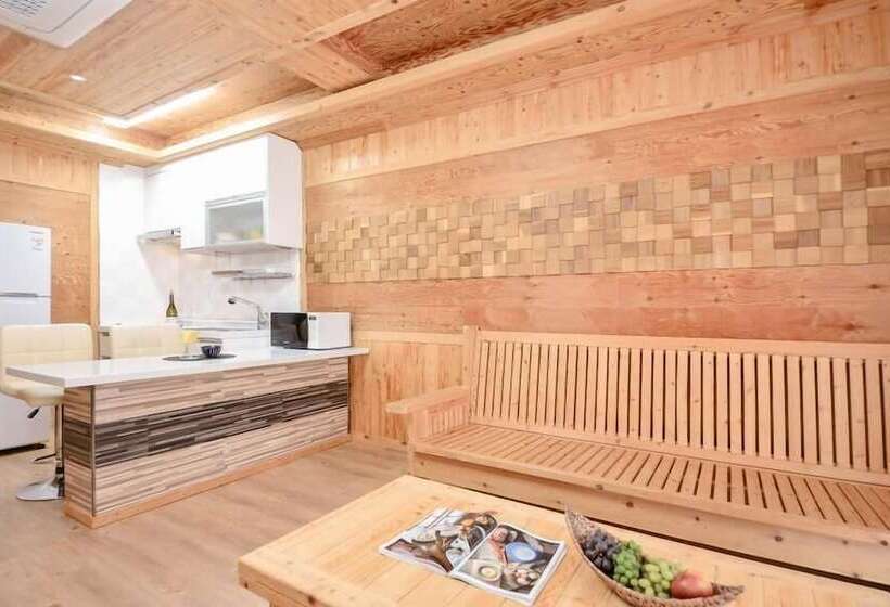 Yeosu Sea And Starnight Pension