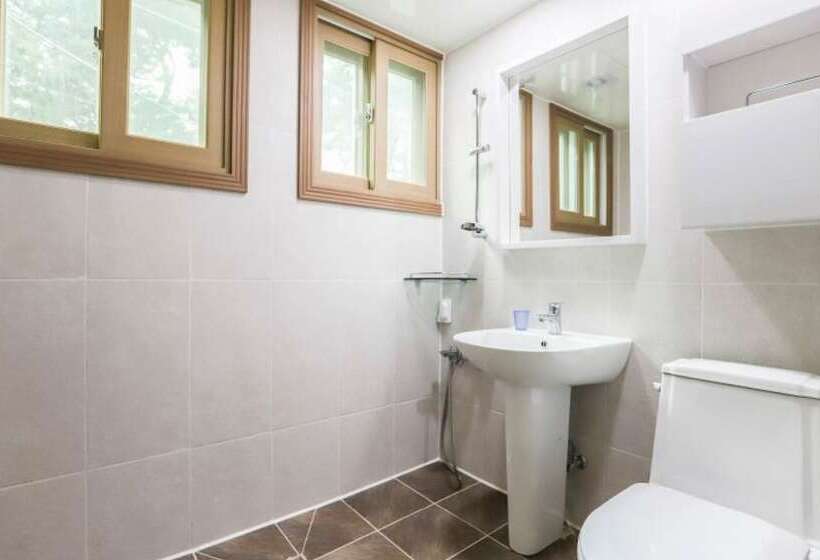 Yesan Deulsaem Pension