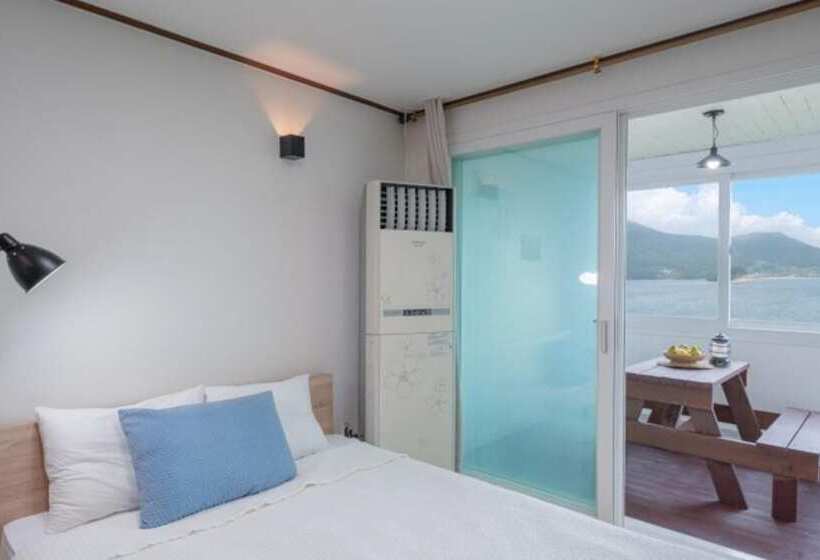 Geoje Badageurigo Pension