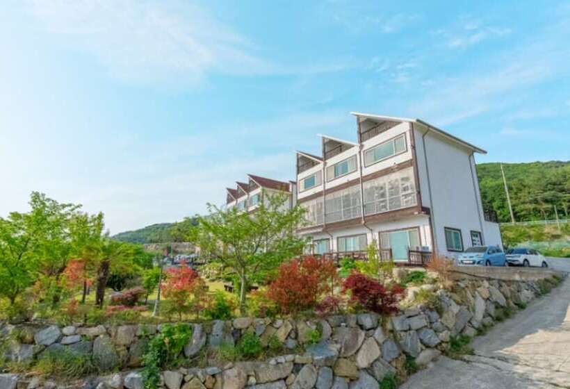 Geoje Badageurigo Pension