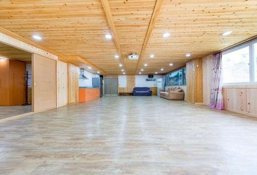 Boryeong Sky Garden Pension