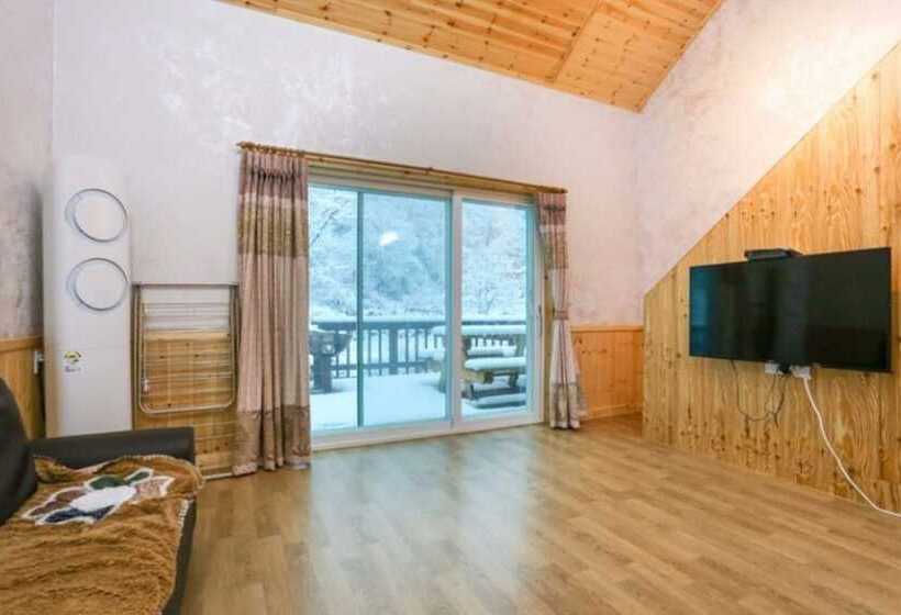 Danyang Honggane Pension