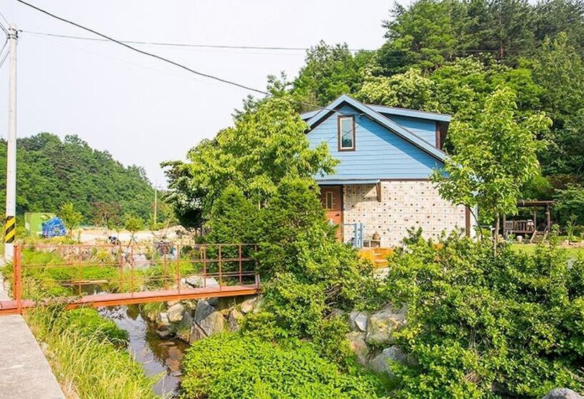 Gangneung Clay House Pension