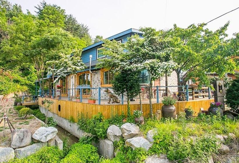 Gangneung Clay House Pension