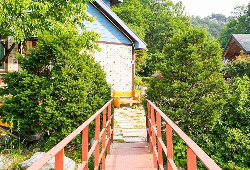 Gangneung Clay House Pension