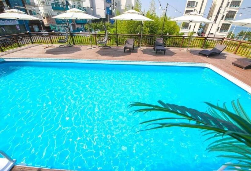 Gangneung Ssol House Pension