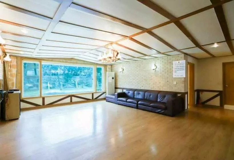Gapyeong Dolmaru Pension