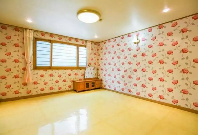 Gapyeong Dolmaru Pension