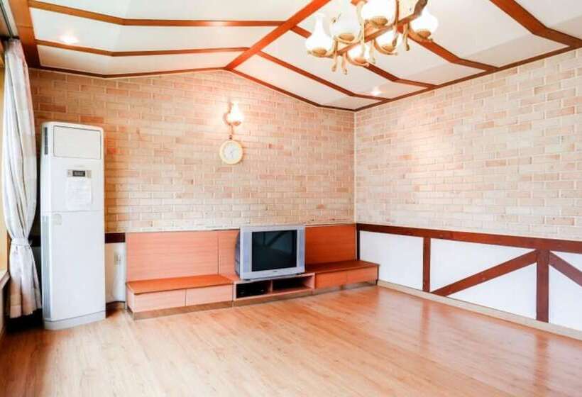 Gapyeong Dolmaru Pension