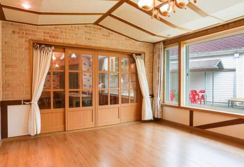 Gapyeong Dolmaru Pension