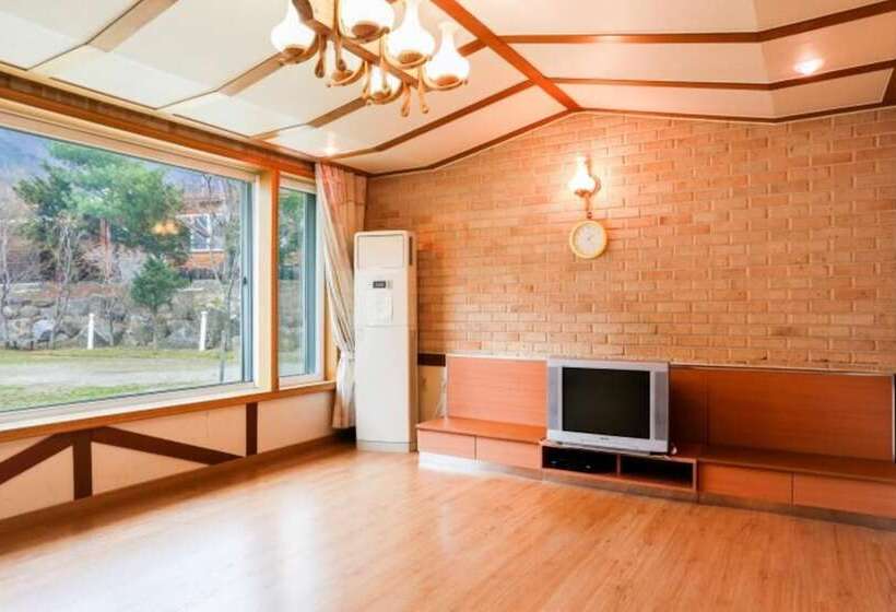 Gapyeong Dolmaru Pension