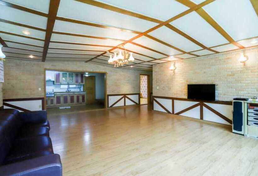 Gapyeong Dolmaru Pension