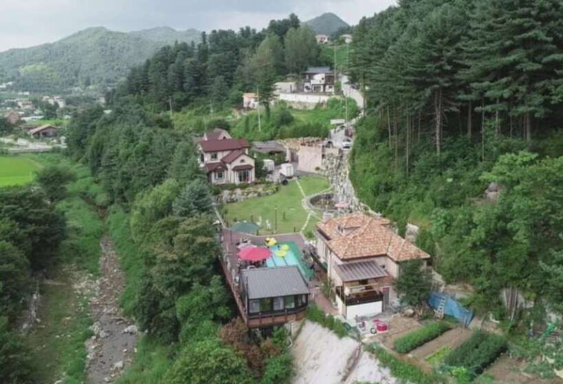 Gapyeong Min House Pension