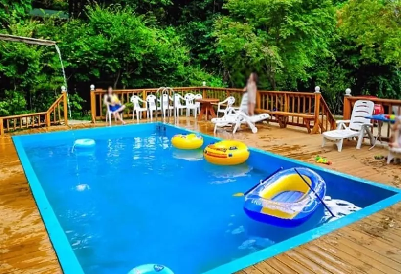 Gapyeong Spring Aroma Pension