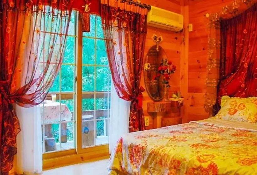 Gapyeong Spring Aroma Pension