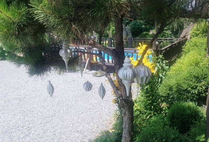 Gapyeong Supeuro Ganeungil Pension