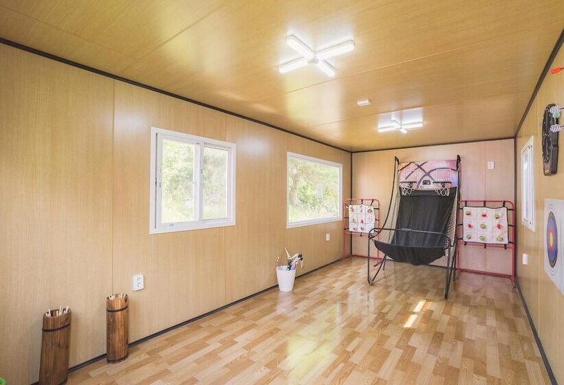 Geoje Rockspa Pension