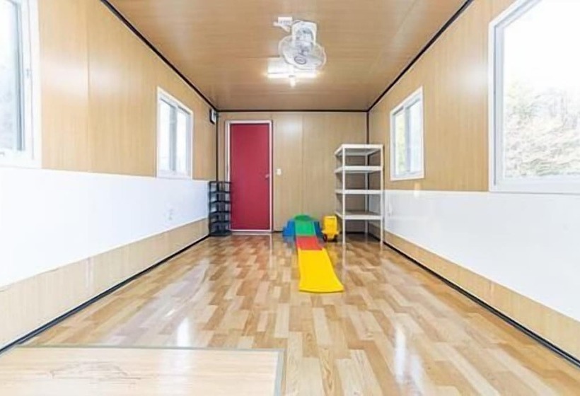 Geoje Rockspa Pension