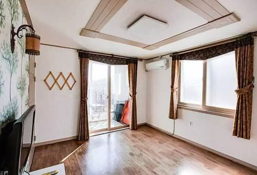 Geoje Rojas Condo Pension