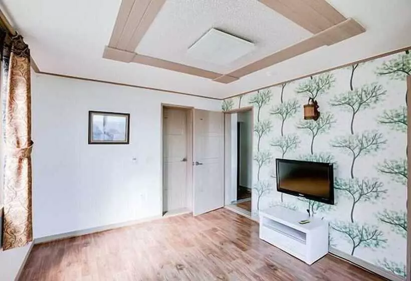 Geoje Rojas Condo Pension