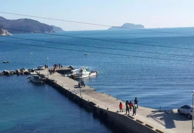 Geoje Rojas Condo Pension