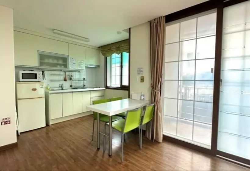 Geoje Rojas Condo Pension